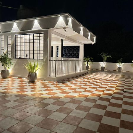 La Tamara Suite - Tie Hotels & Resorts Puducherry Eksteriør billede