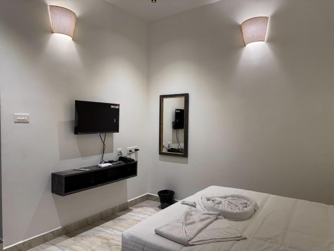 La Tamara Suite - Tie Hotels & Resorts Puducherry Eksteriør billede